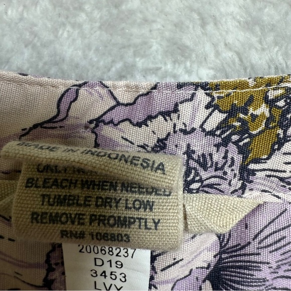 Duluth Trading Womens Shirt Size Small Purple Floral Wrinklefighter Tunic Top - Picture 4 of 7